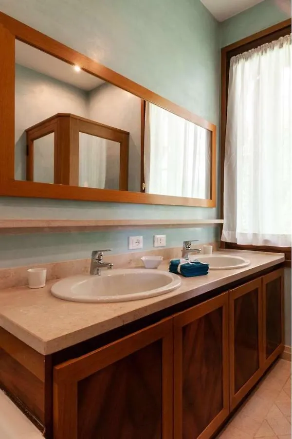 Apartment Esclusivo Appartamento- 6 Persone In Villa Liberty Lido di Venezia